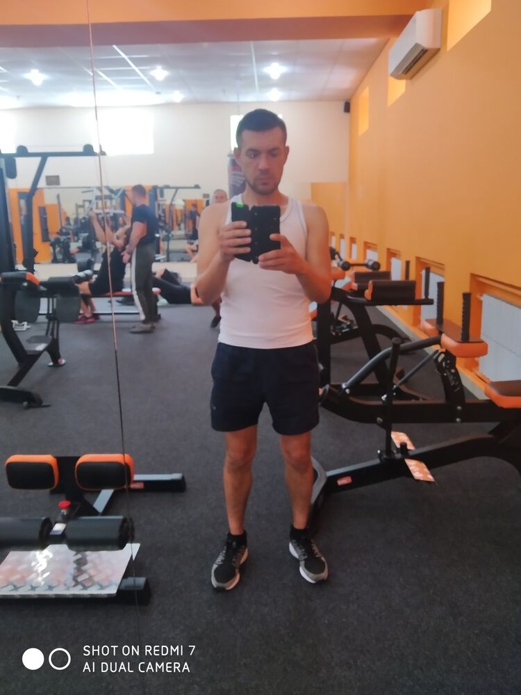  ,   Igor, 37 ,   