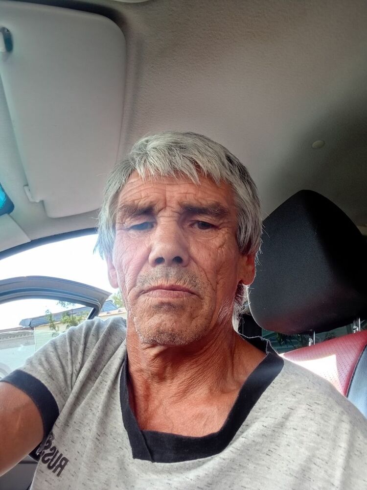  23749250  , 27 ,    