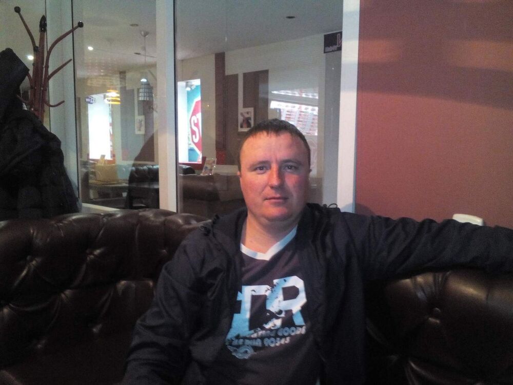 12955460  Sergei, 42 ,    -
