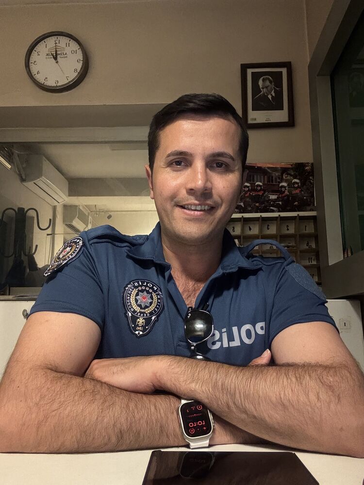  ,   Emre, 36 ,   ,   