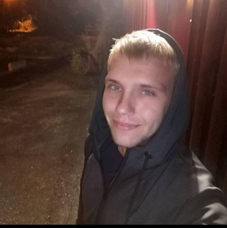  39521410  , 28 ,    