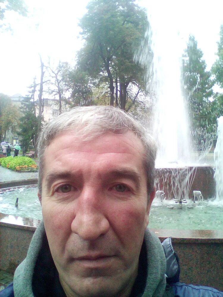  29553080  Vasily, 48 ,    