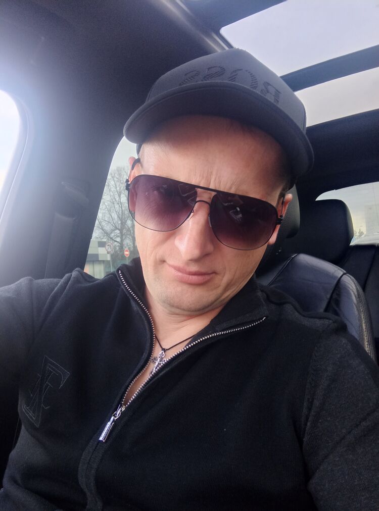  ,   Ivan, 40 ,   ,   , c 