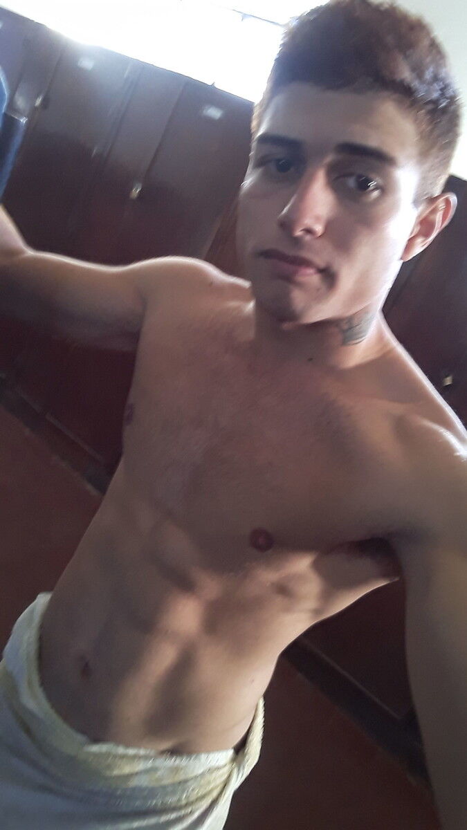  19356270  Cristian, 26 ,    