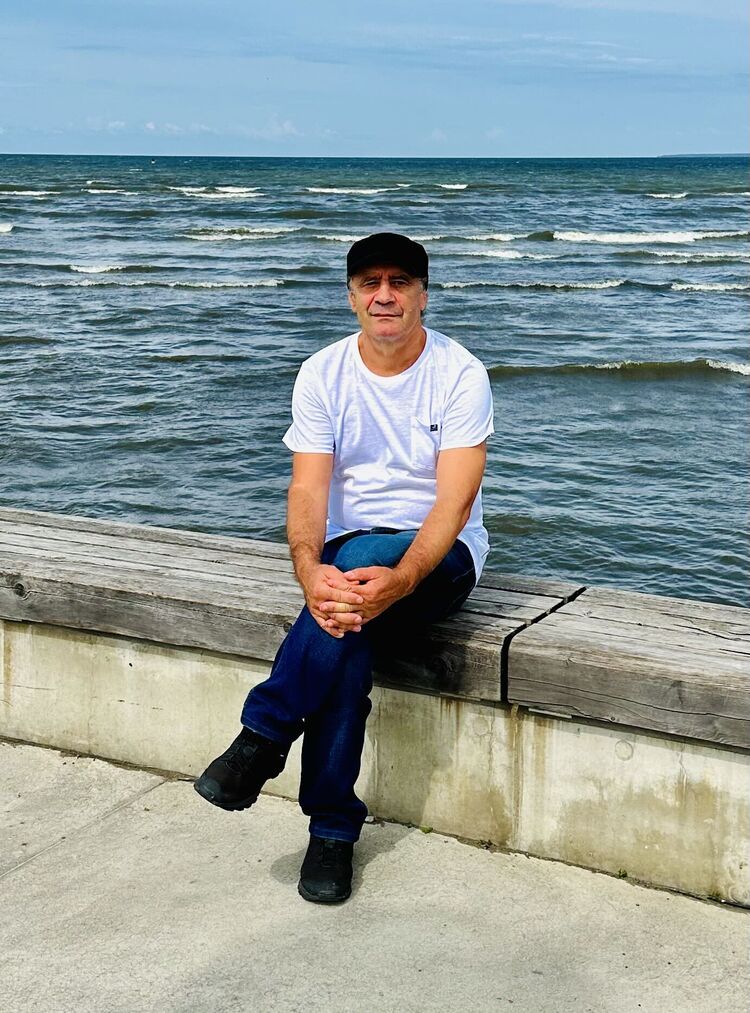  53615970  Aleksandr K, 64 ,    