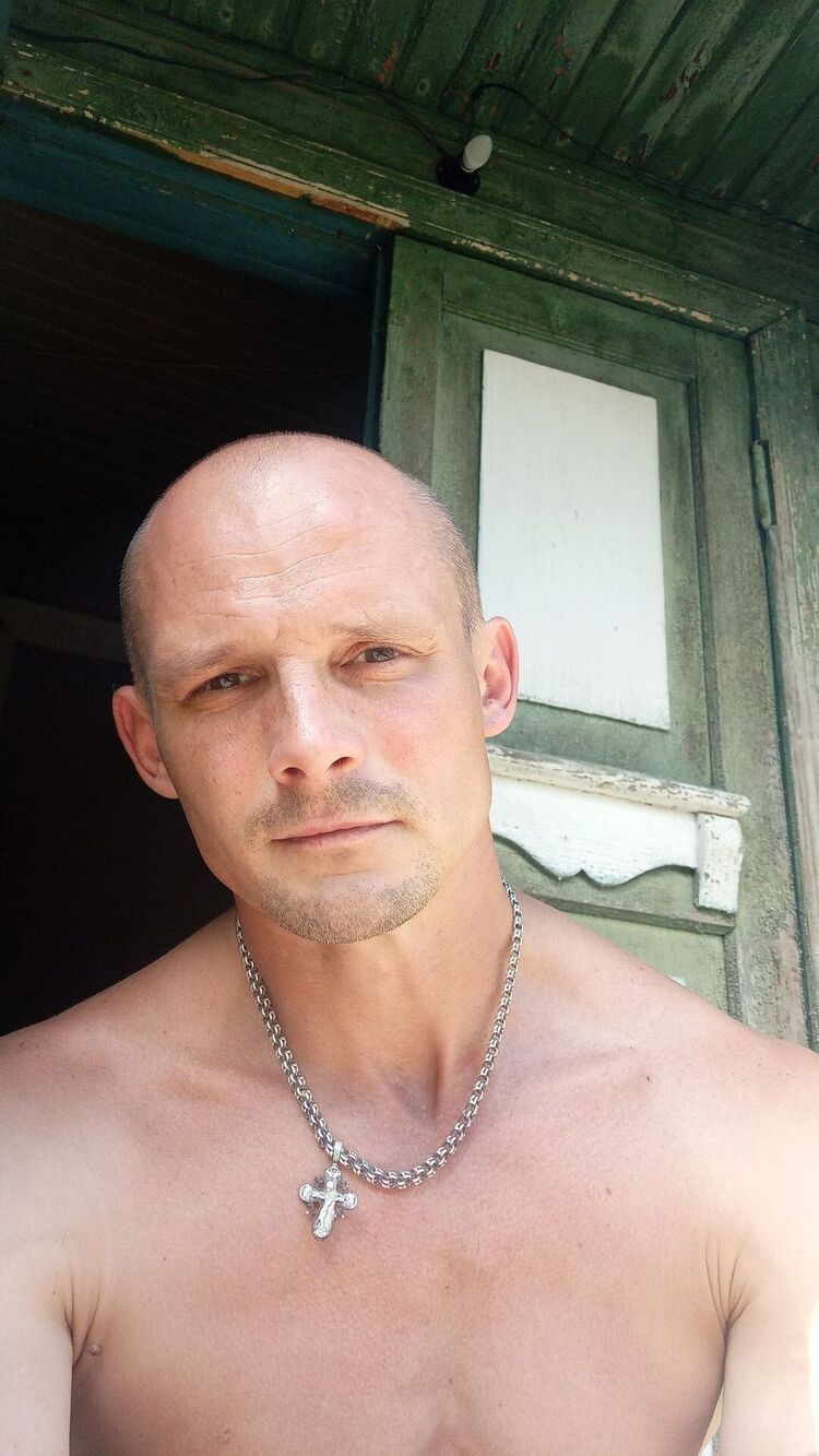  43550370  Pavel, 43 ,    -