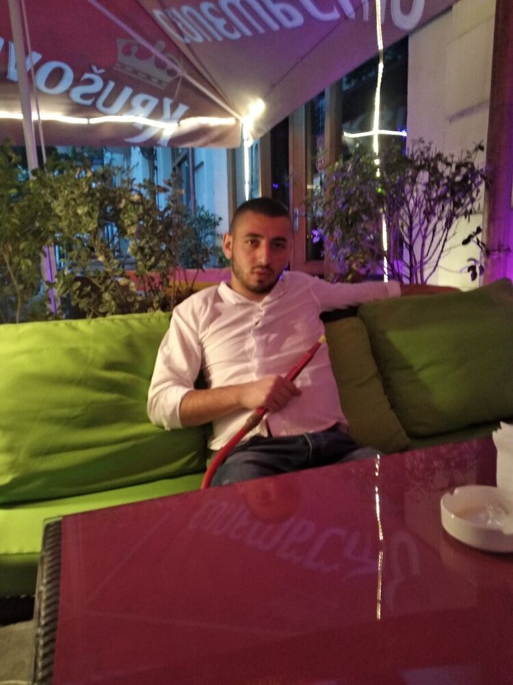  20536880  Giorgi, 25 ,    