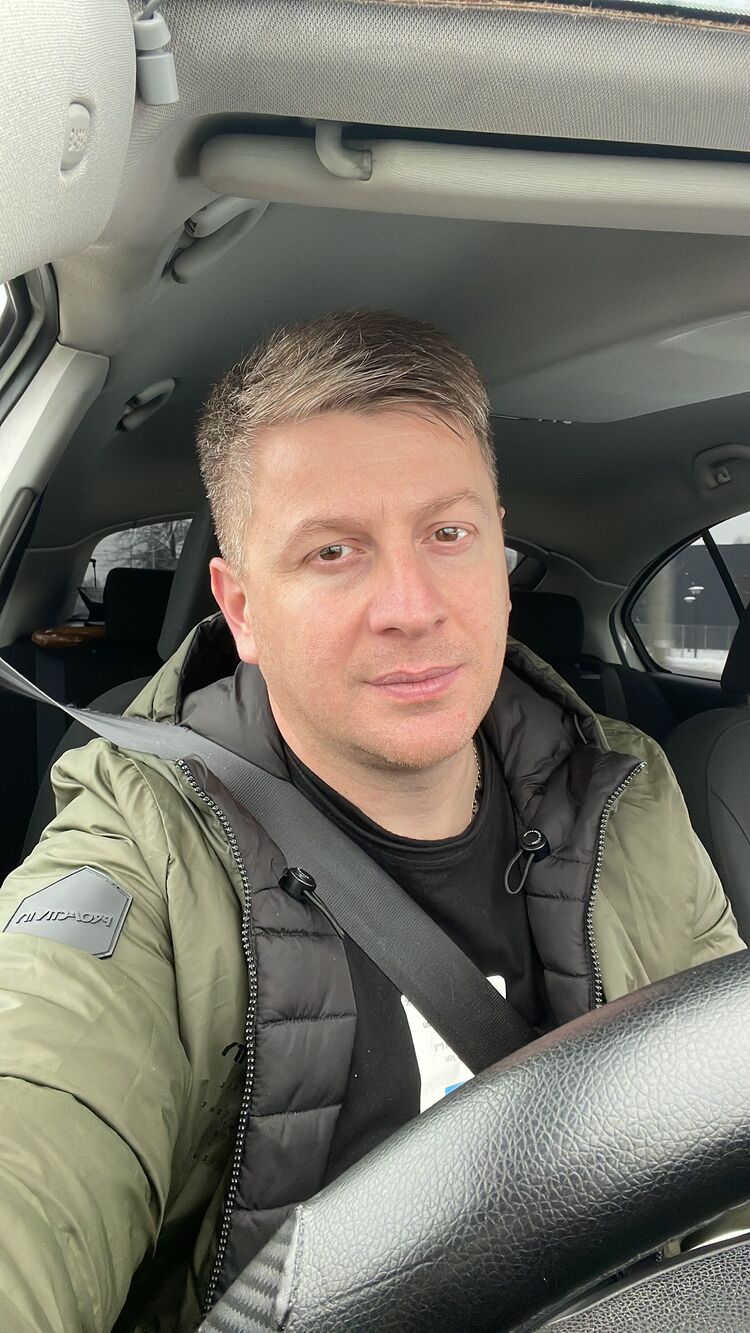  Warszawa,   Irakli, 44 ,     , c 
