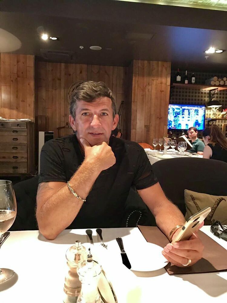  ,   Alex, 57 ,   ,   