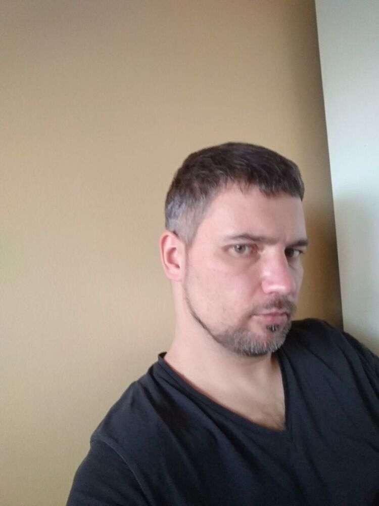  22618630  , 44 ,    