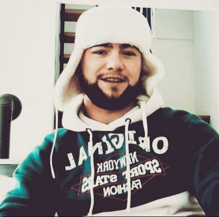  ,   Andrei, 32 ,   ,   