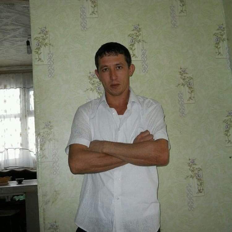  24949980  Timur, 42 ,    