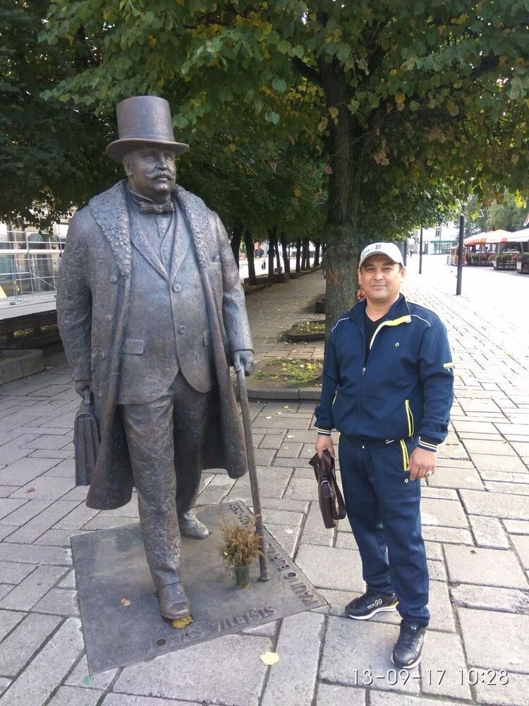  ,   Radju, 52 ,   c 