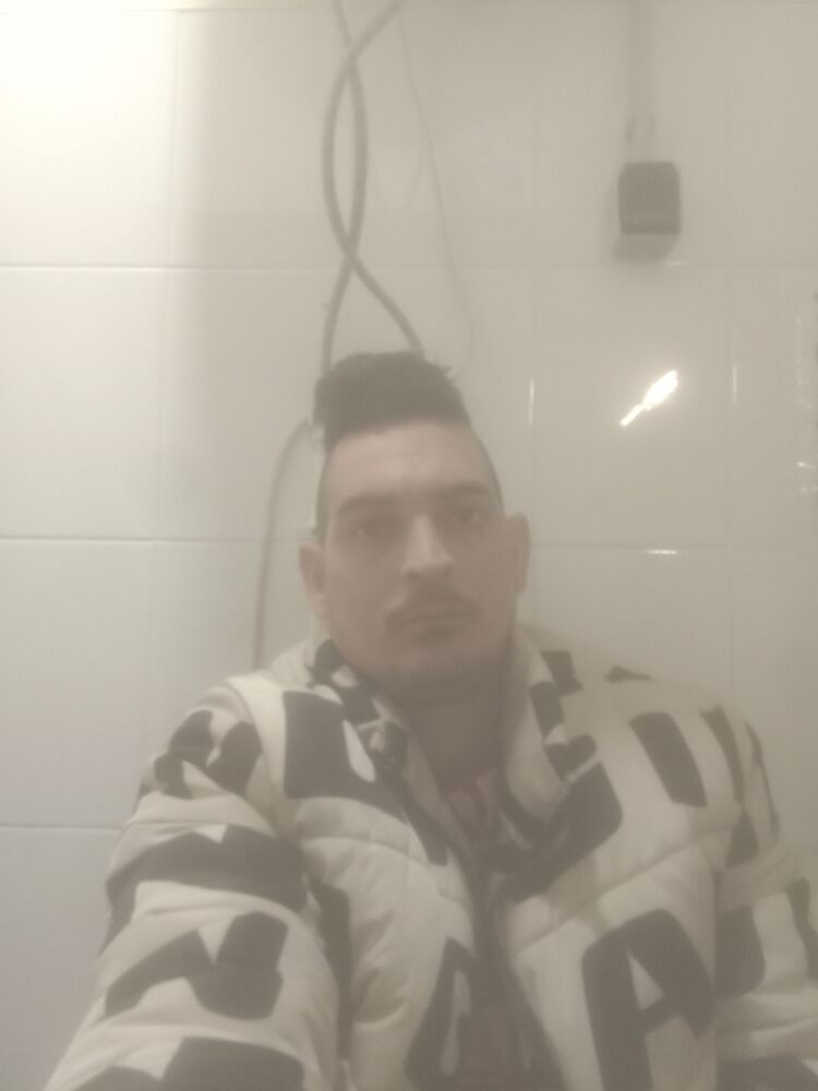  ,   Ernesto, 35 ,   ,   