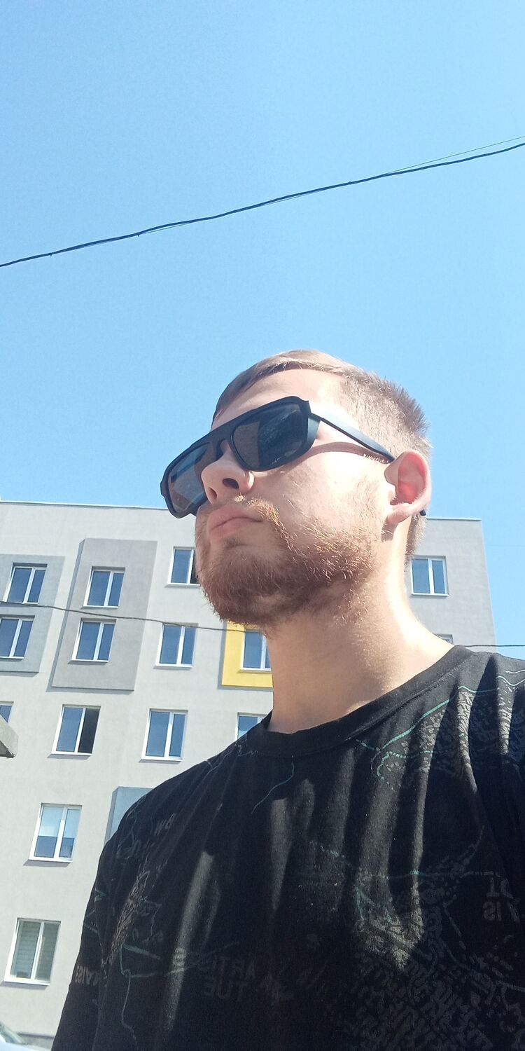  37123760  Dmitry, 22 ,    