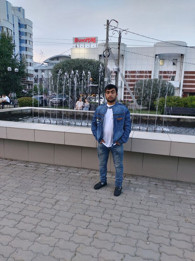  ,   Muxriddin, 33 ,   ,   