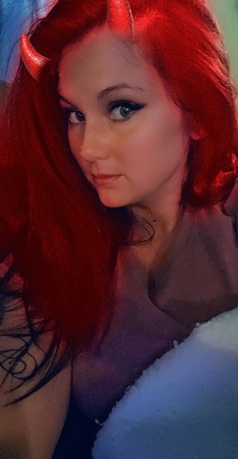  18665580  Lilia, 37 ,    