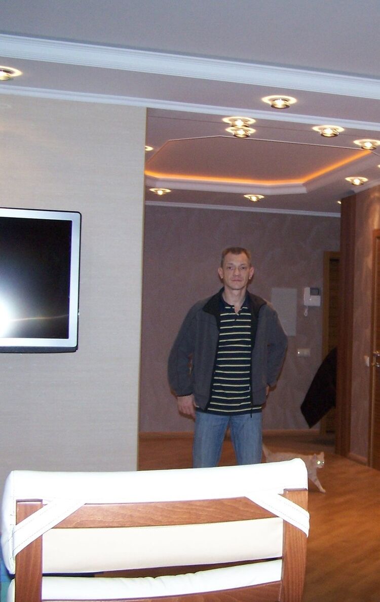  12521020  Vladimir, 60 ,    