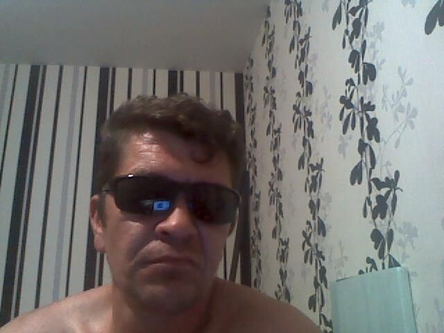  ,   Maks, 47 ,   ,   , c 