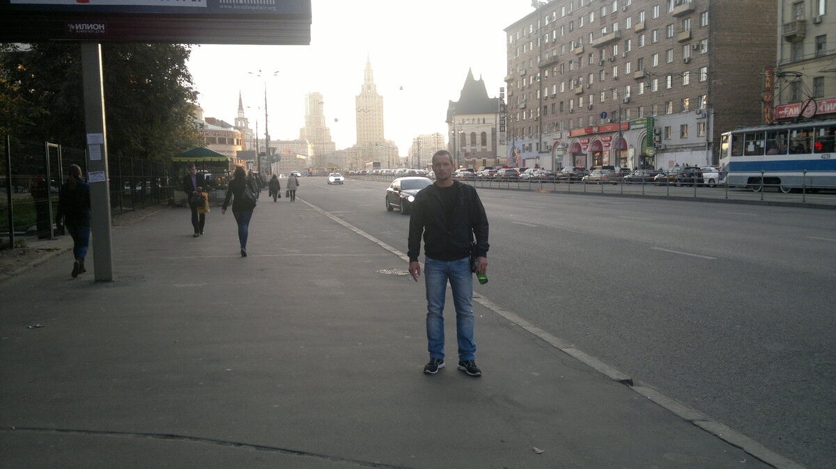  ,   Sasha, 41 ,   