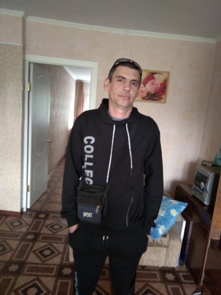  38042240  Figo, 43 ,    