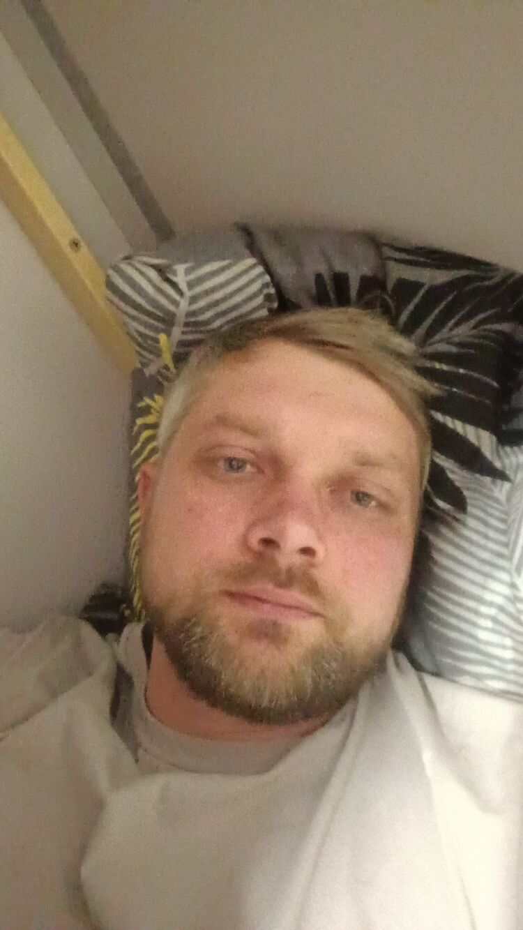  ,   Shai Loon, 36 ,   , 