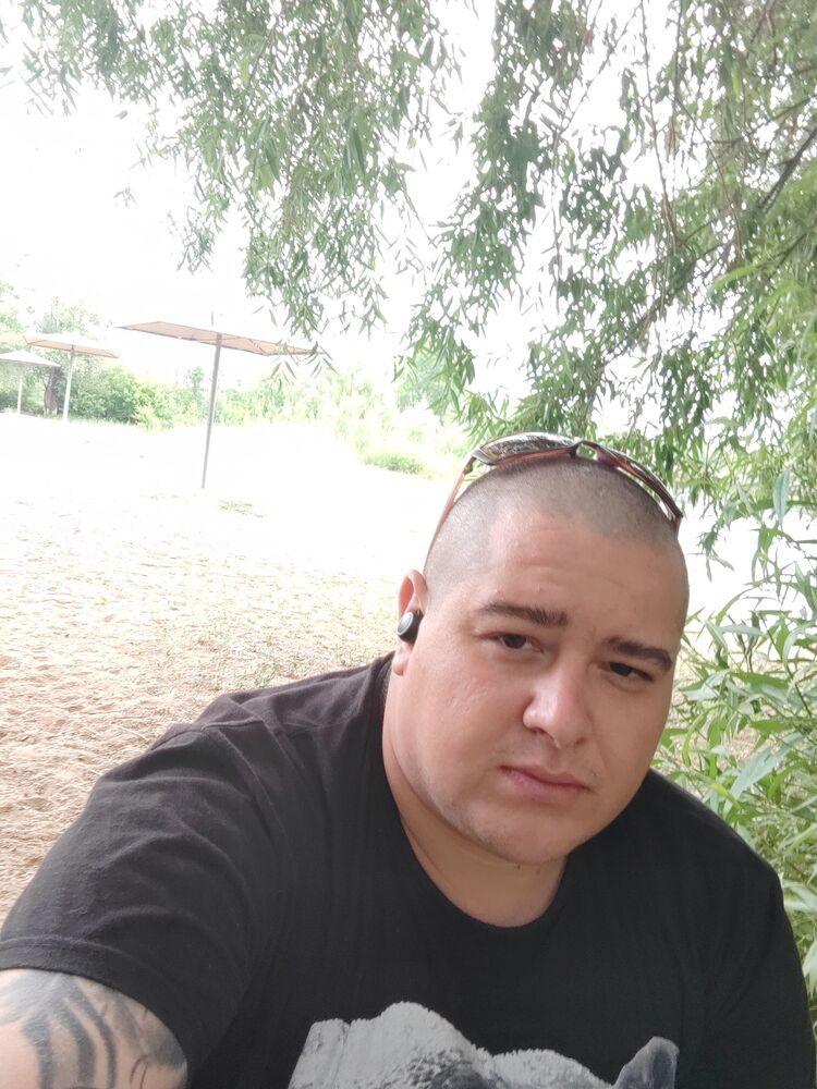  33716750  Alexander, 34 ,    