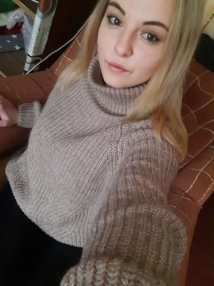  ,   Ksenia, 28 ,     , c , 
