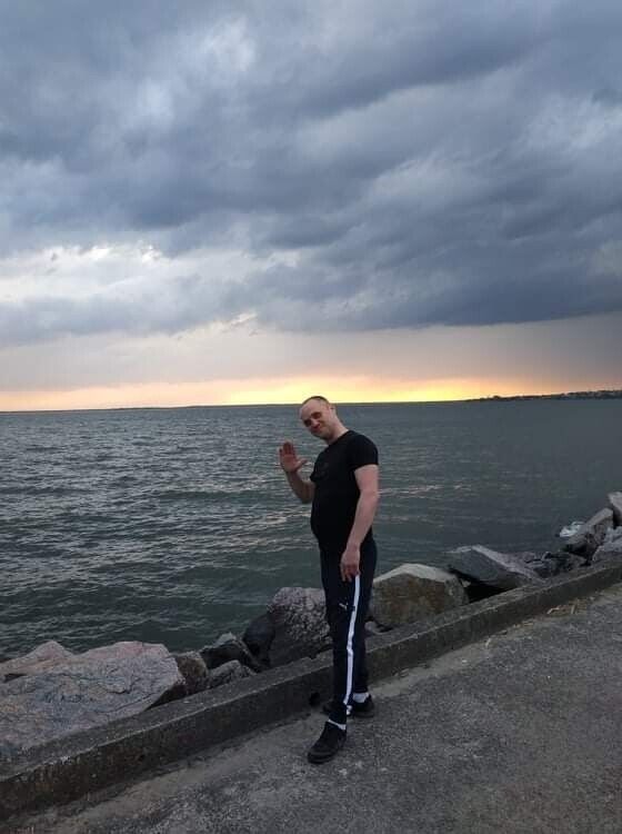  21761080  Kirill, 40 ,    