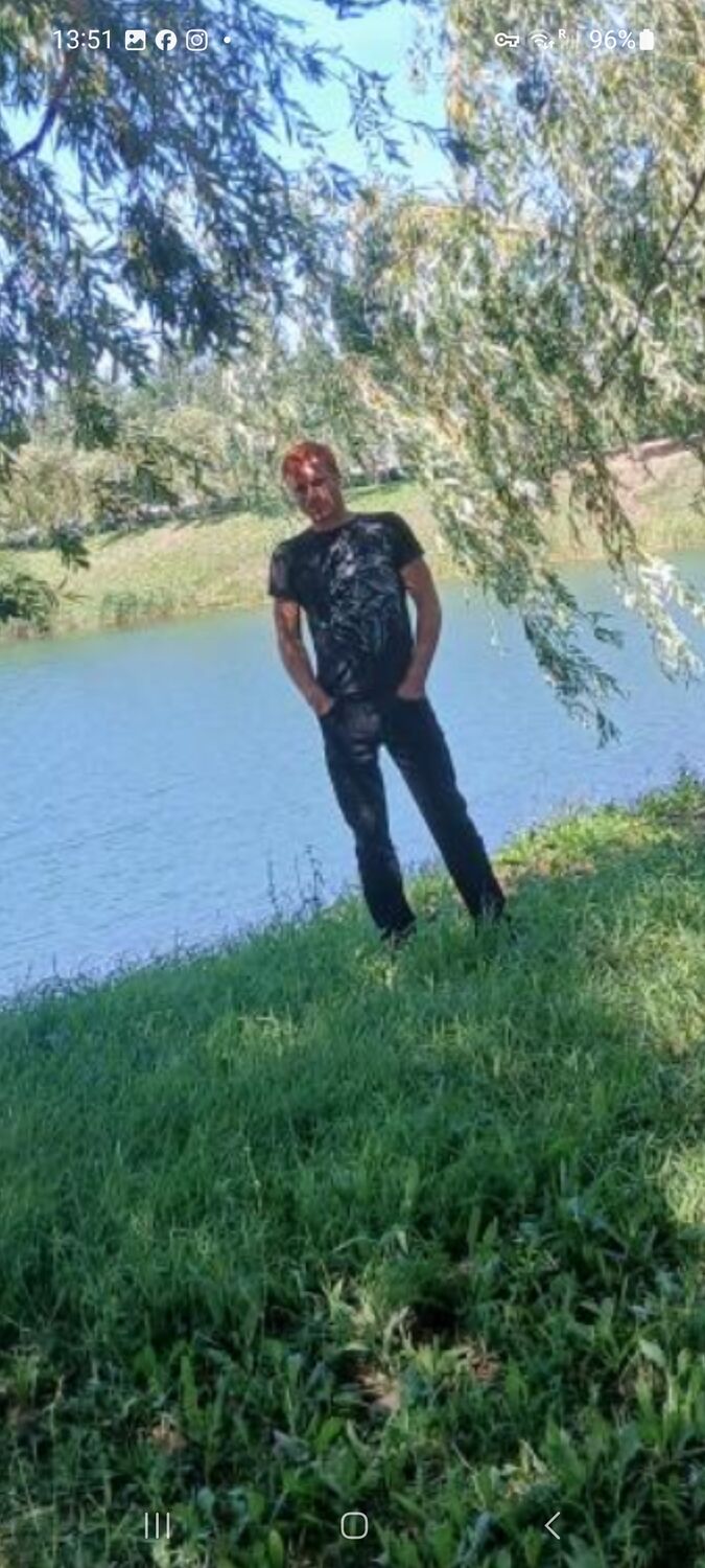  ,   Hayk, 32 ,   ,   