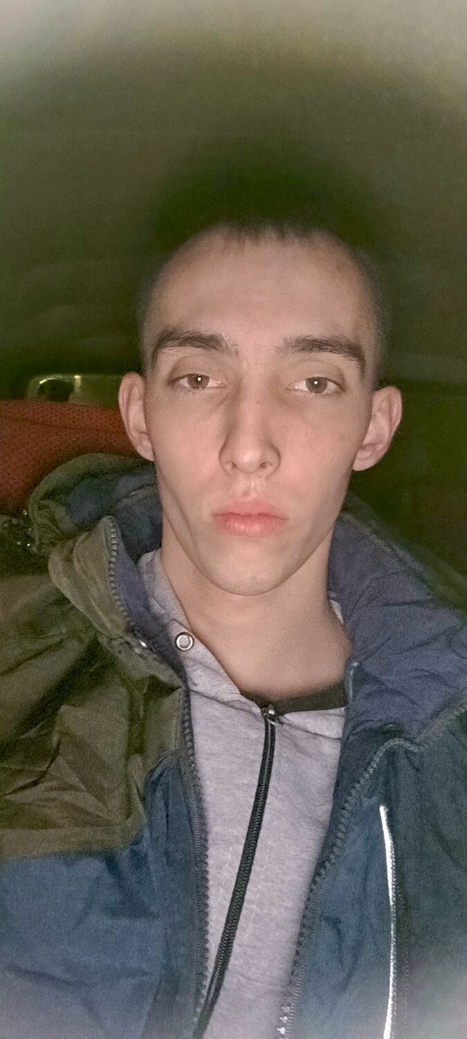  ,   Igor, 24 ,   ,   