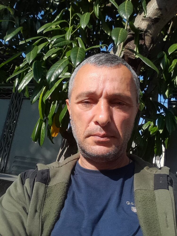  38538530  Giorgi, 56 ,    