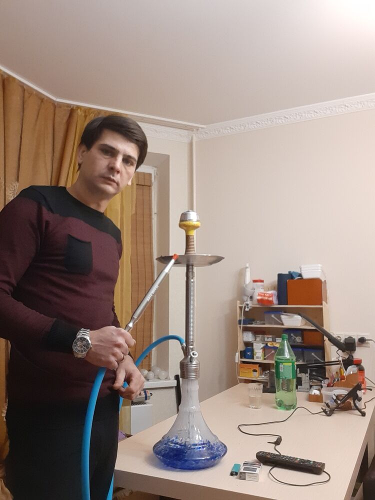  ,   Sergiu, 37 ,   ,   , c 