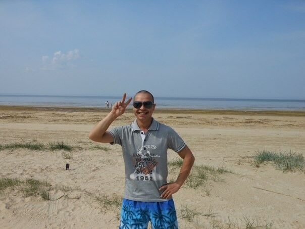  ,   Viktor, 33 ,   ,   , c 