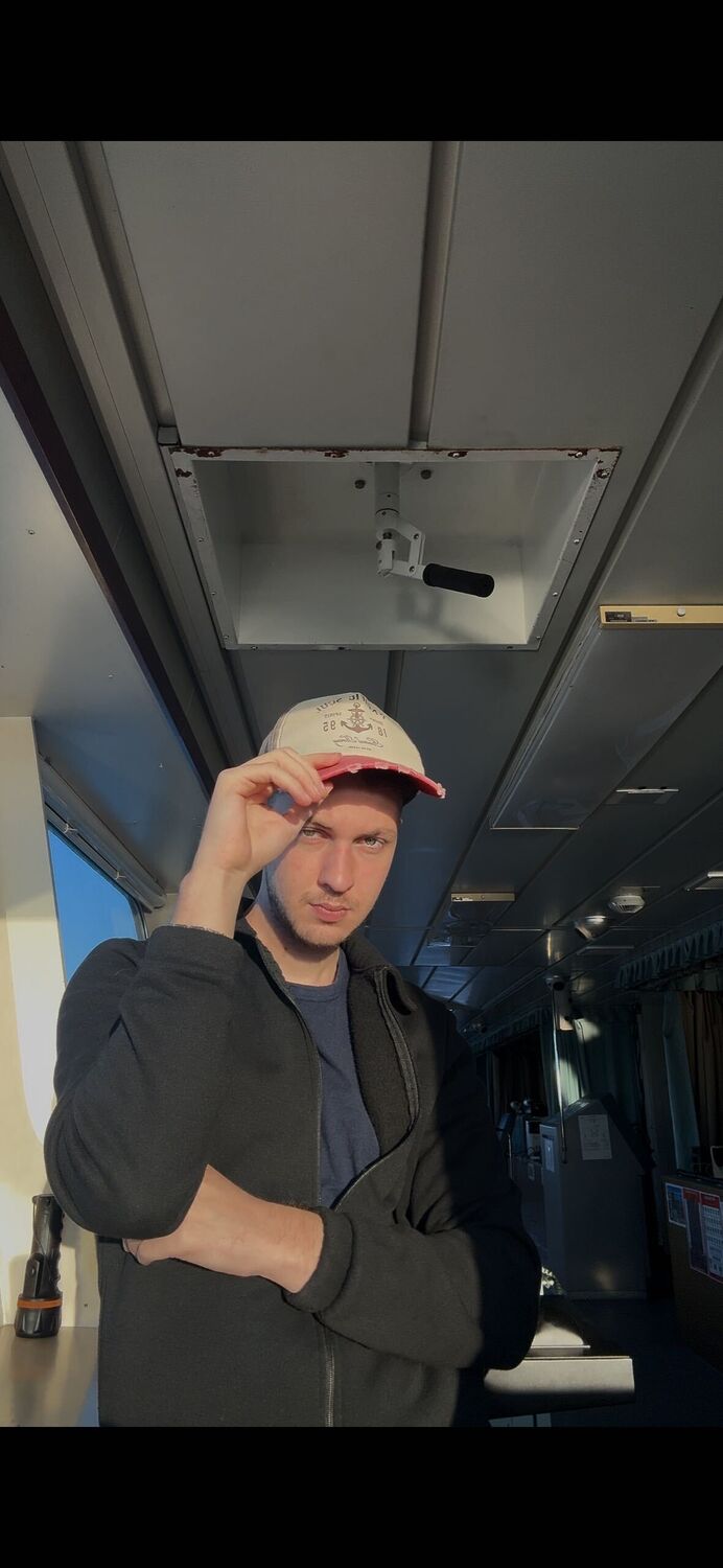  54666240  Emin, 24 ,    Roubaix