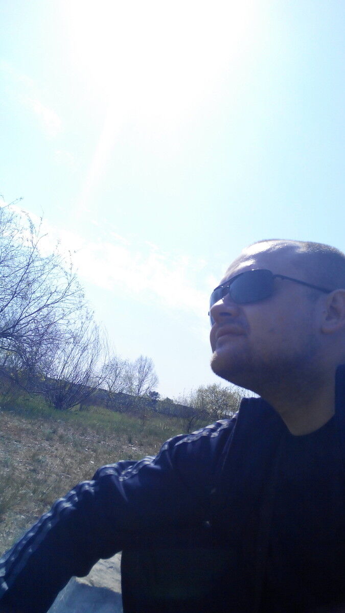  18694820  Oleg, 42 ,    