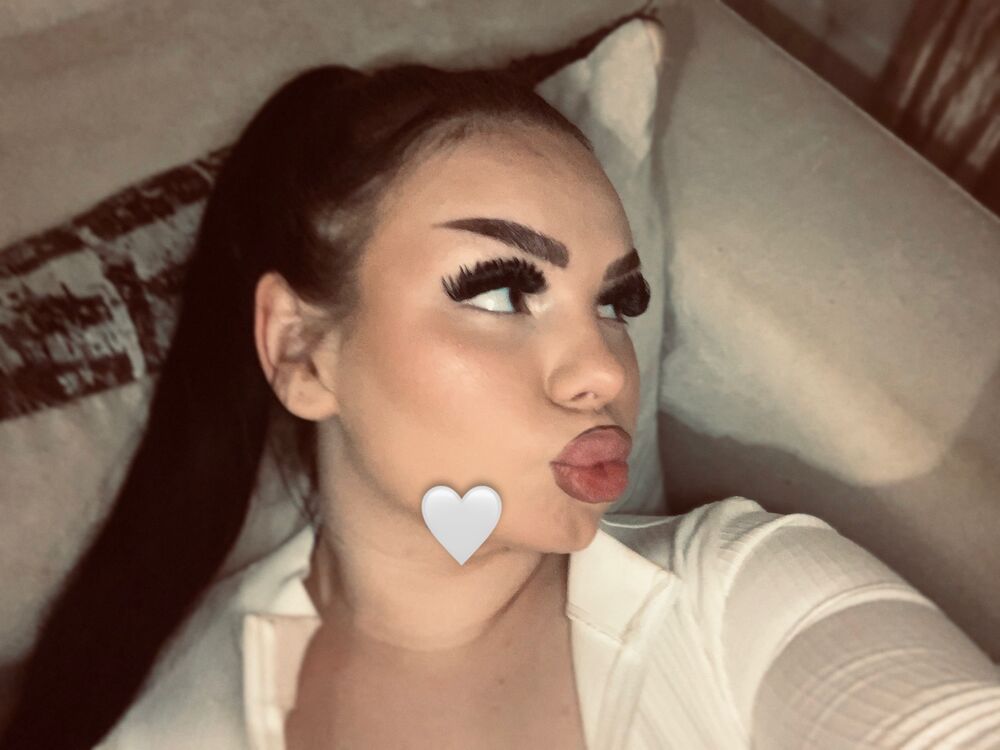  54517440  Sofia, 20 ,    