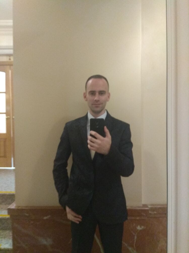  31027390  , 32 ,    