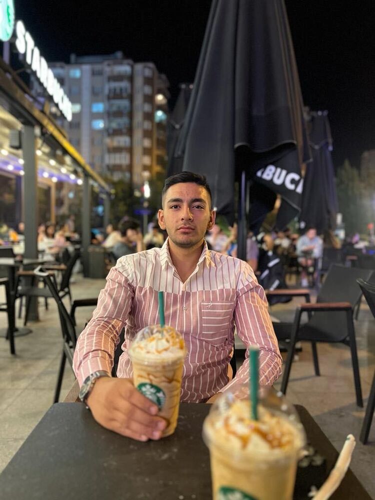  50135070  Abdurrahman, 25 ,    Montbeliard