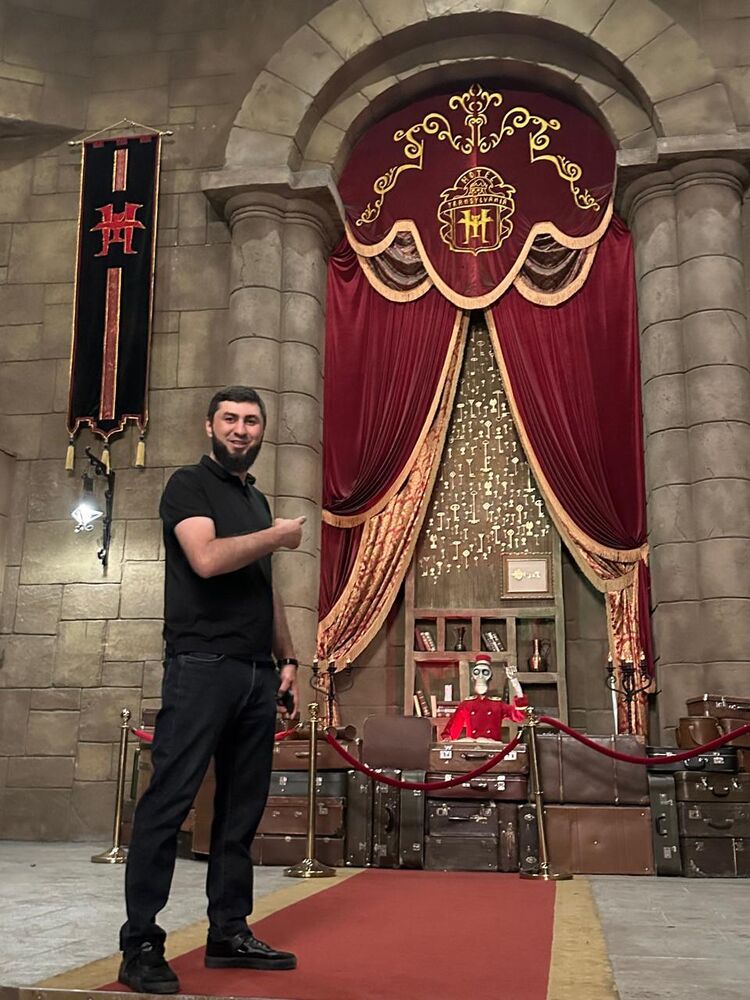  43810350  Azamat, 33 ,    --