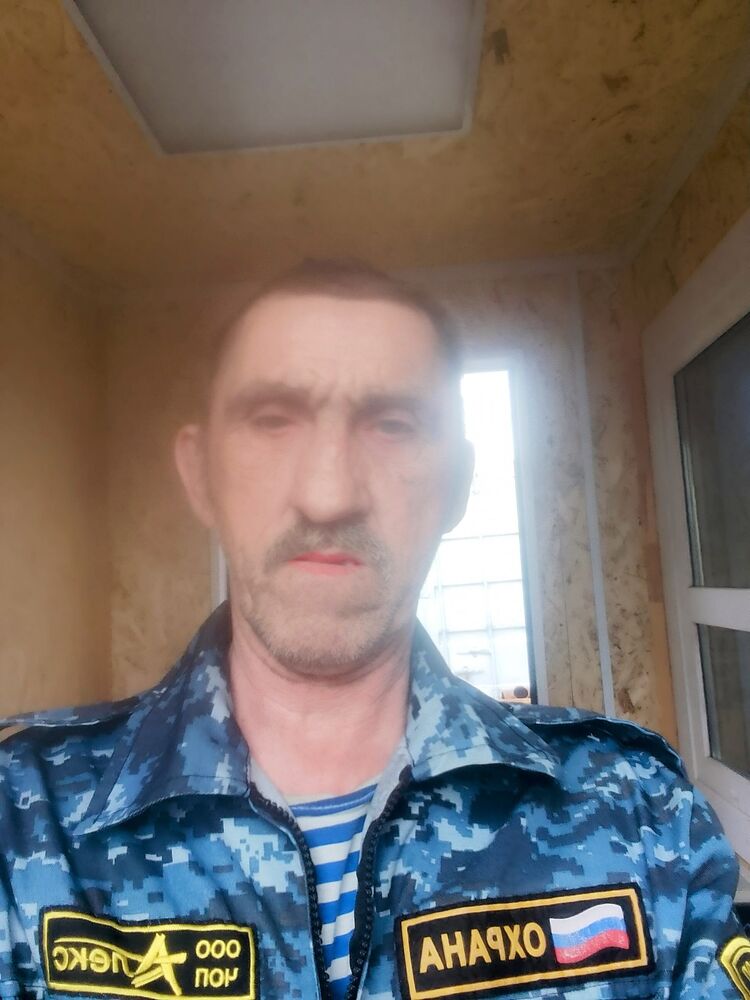  43823570  , 60 ,    