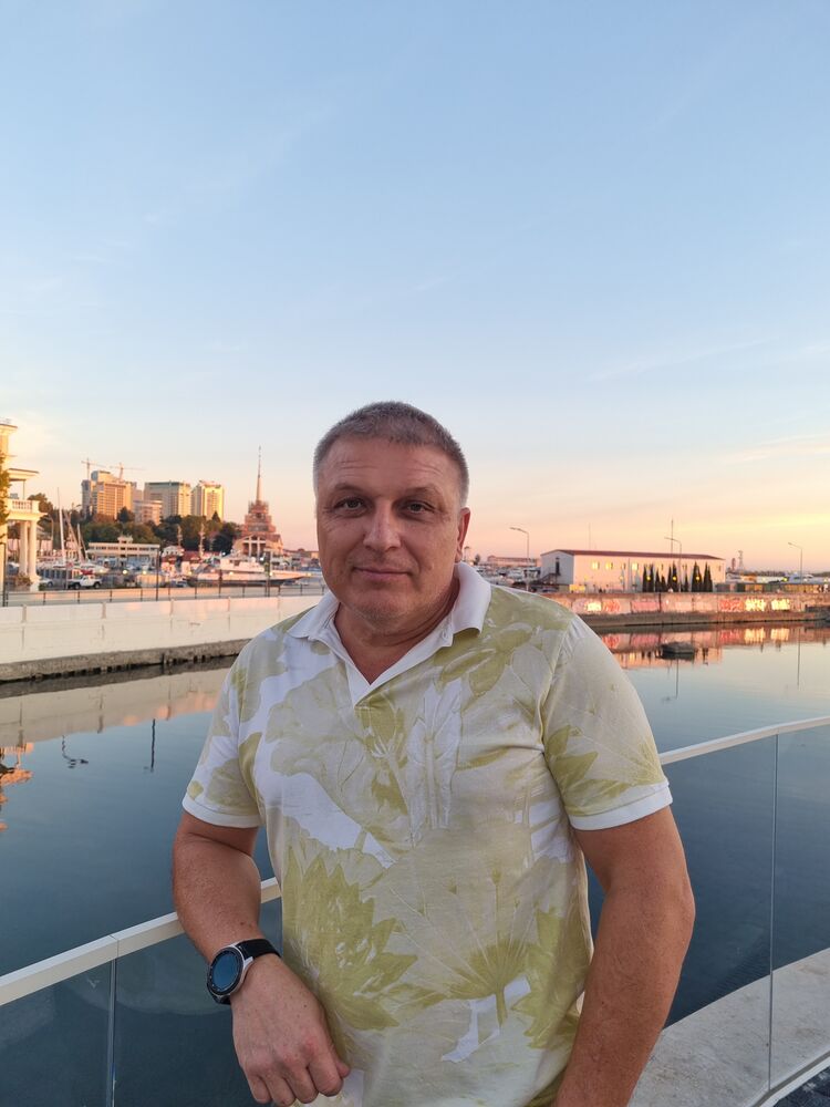  52831030  NIK, 45 ,    