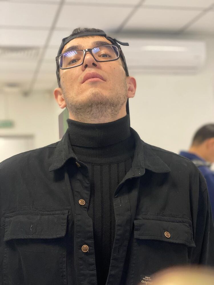  51861790  Shuhrat, 36 ,    