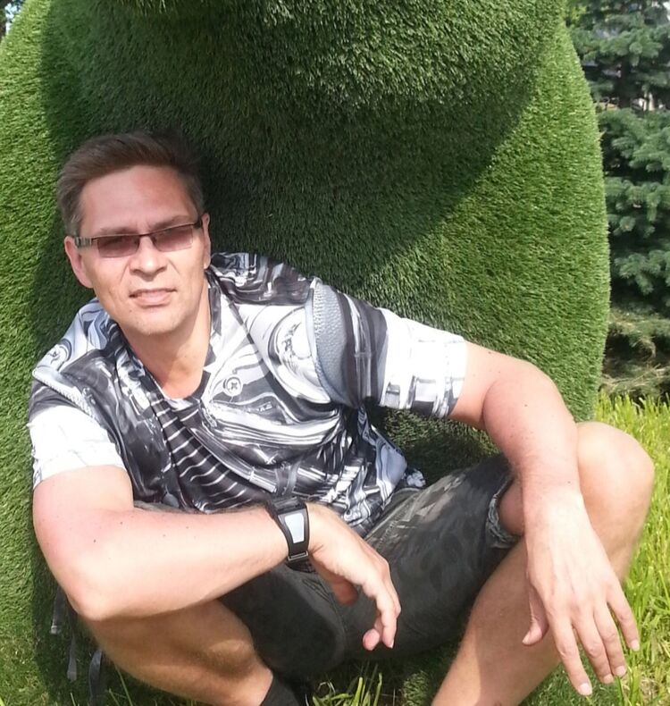  ,   Alejandro, 46 ,   ,   , c , 