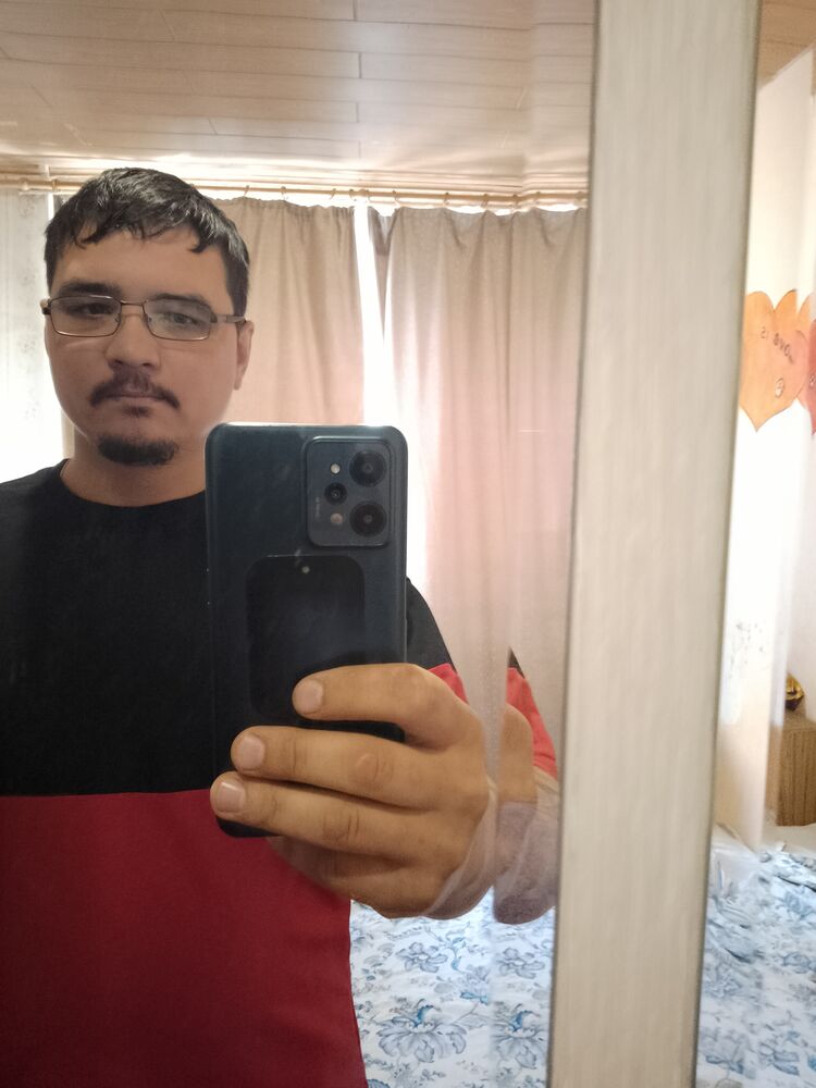  35239090  Andj, 37 ,    