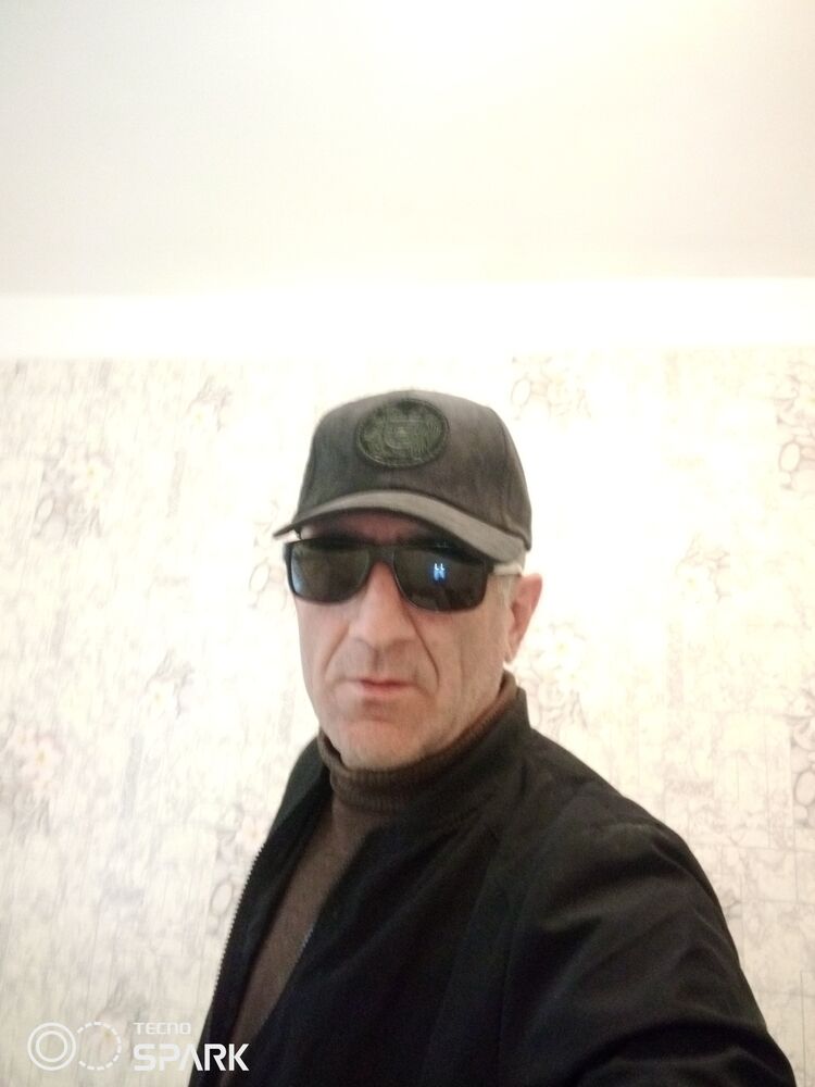  ,   Armen, 51 ,   ,   