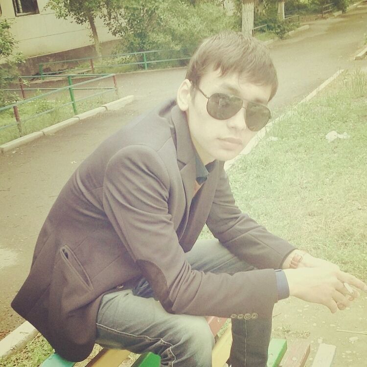  8268940  Almaz, 32 ,    