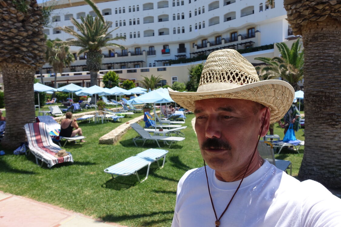  24111510  , 67 ,    -