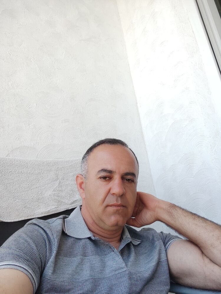  ,   Zura, 43 ,   ,   