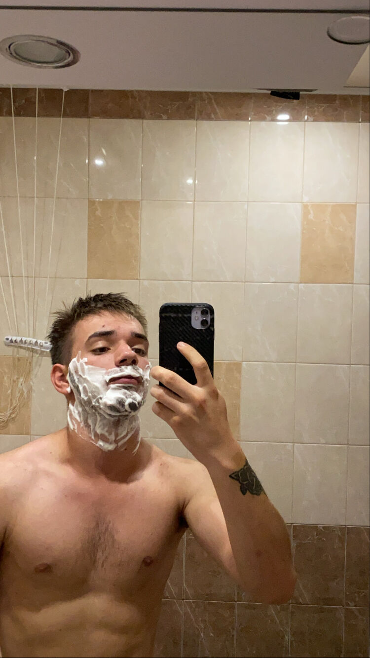  ,   Vladislav, 23 ,   ,   